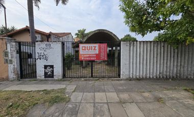 VENTA CASA 4 AMBIENTES EN VILLA ADELINA