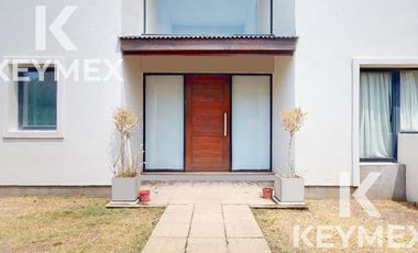 VENTA CASA DE 4 DORMITORIOS EN CITY BEL