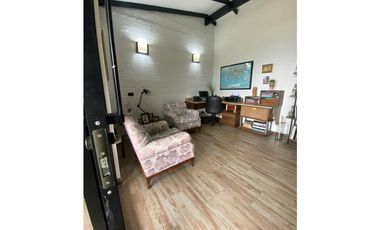 Espectacular casa campestre en parcelación vía La Ceja Rinegro