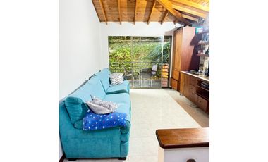 VENDO HERMOSA CASA EN ENVIGADO ANTIOQUIA