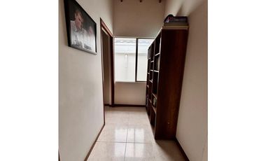 VENDO HERMOSA CASA EN ENVIGADO ANTIOQUIA