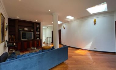 ARRIENDO AMOBLADA BELLISIMA CASA EN SANTANA ORIENTAL
