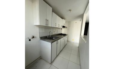 Vendo apartamento muy amplio en Barrio Corales