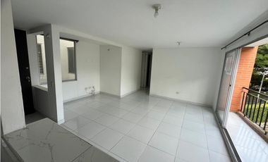 Vendo apartamento muy amplio en Barrio Corales
