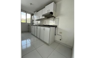Vendo apartamento muy amplio en Barrio Corales