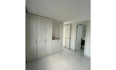 Vendo apartamento muy amplio en Barrio Corales