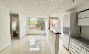 PRIMER PISO APARTAMENTO EN VENTA – CEREZOS DEL CANEY SUR CALI