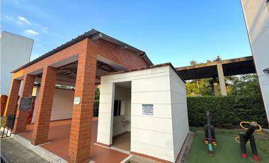 PRIMER PISO APARTAMENTO EN VENTA – CEREZOS DEL CANEY SUR CALI
