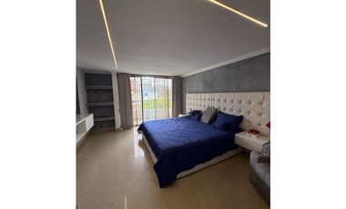 CASA GRANDE EN CARTAGO CON TRES APARTAMENTOS INDEPENDIENTES