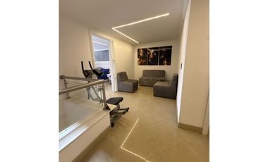 CASA GRANDE EN CARTAGO CON TRES APARTAMENTOS INDEPENDIENTES