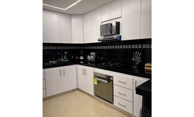 CASA GRANDE EN CARTAGO CON TRES APARTAMENTOS INDEPENDIENTES