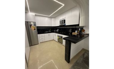 CASA GRANDE EN CARTAGO CON TRES APARTAMENTOS INDEPENDIENTES