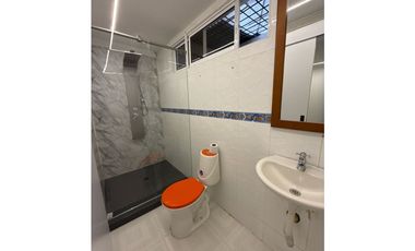 CASA GRANDE EN CARTAGO CON TRES APARTAMENTOS INDEPENDIENTES