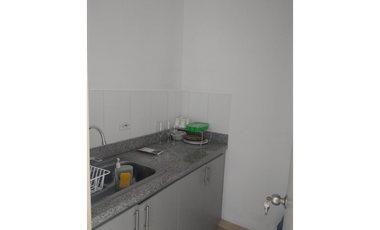 OFICINA EN ARRIENDO SECTOR CASTROPOL - POBLADO