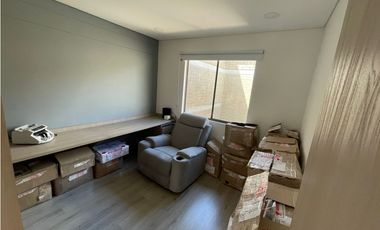 Casa amoblada en venta en La Estrella Sector Toledo