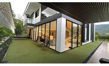 MANSIÓN DE LUJO EN PARK HOUSE, RUITOQUE BAJO