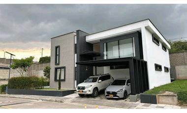 MANSIÓN DE LUJO EN PARK HOUSE, RUITOQUE BAJO