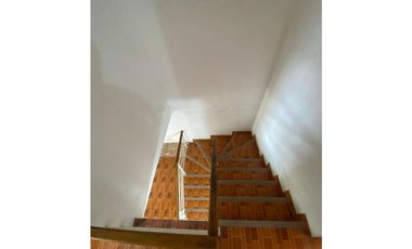 Casa de dos pisos Santa Marta