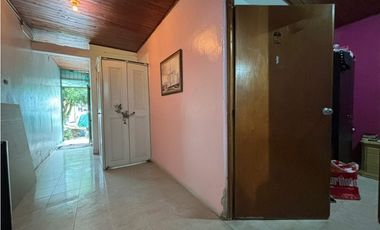 VENTA DE CASA CON LOCAL