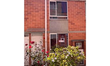 Vendo Casa en Terreros, Conjunto Magnolios