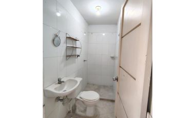 SE ARRIENDA  APARTAMENTO EN EL BARRIO EL MORA DE MONTERIA.