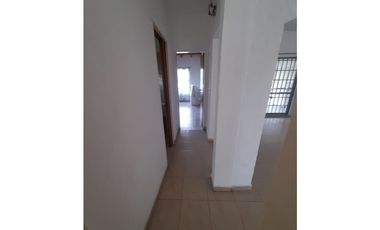 HERMOSO CHALET. LOTE PROPIO EN ALQUILER. VILLA UDAONDO