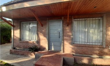 HERMOSO CHALET. LOTE PROPIO EN ALQUILER. VILLA UDAONDO