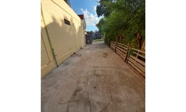 HERMOSO CHALET. LOTE PROPIO EN ALQUILER. VILLA UDAONDO