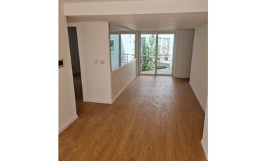 Alquiler por 24 meses departamento de 3 amb. zona shopping Aldrey