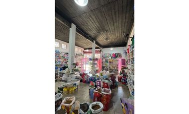 Venta local comercial+ 2 deptos 2 AMB - Merlo