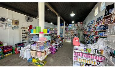 Venta local comercial+ 2 deptos 2 AMB - Merlo