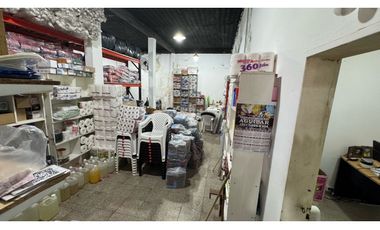 Venta local comercial+ 2 deptos 2 AMB - Merlo