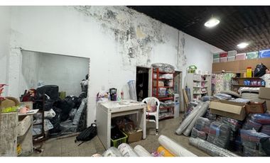 Venta local comercial+ 2 deptos 2 AMB - Merlo
