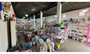 Venta local comercial+ 2 deptos 2 AMB - Merlo