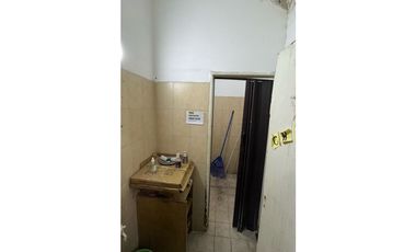 Venta local comercial+ 2 deptos 2 AMB - Merlo