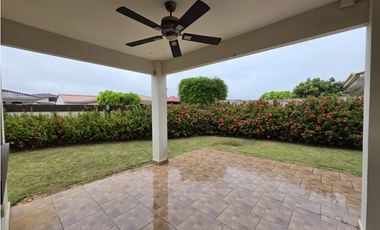 VENTA CASA PH SPRING HILLS EN PUERTO CAIMITO LA CHORRERA (OF)