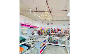 Local en Vía España Bella Vista alquiler o venta