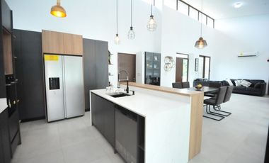 SE ALQUILA CASA EN PENONOME VIA LA PINTADA DE 4 HABITACIONES