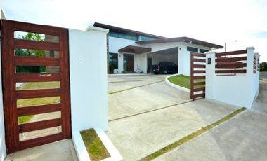 SE ALQUILA CASA EN PENONOME VIA LA PINTADA DE 4 HABITACIONES