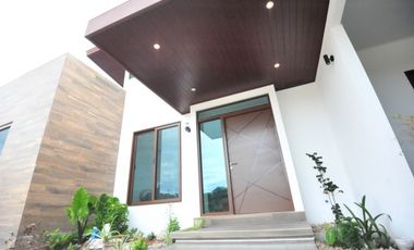 SE ALQUILA CASA EN PENONOME VIA LA PINTADA DE 4 HABITACIONES