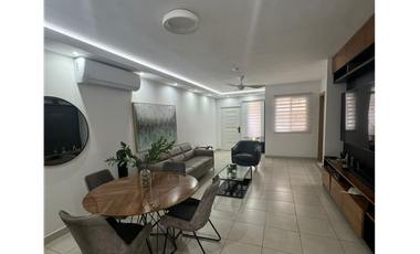 BRISAS DEL GOLF / PH AVENTURA / 180M / 4 HABITACIÓN / TERRAZA