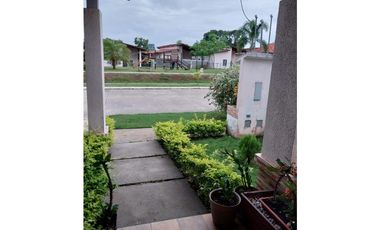 ARRAIJAN / VISTA VERDE / 248M / 3 HABITACIONES / PATIO / EN ESQUINA