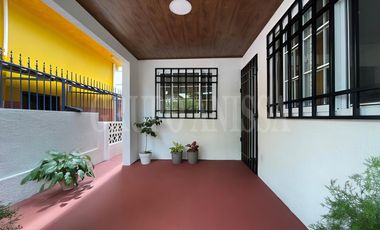 OPORTUNIDAD! Casa a la venta en Santa Maria, Betania
