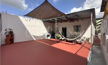 OPORTUNIDAD! Casa a la venta en Santa Maria, Betania