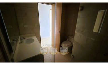 Alquiler Apartamento Exclusivo PH  Parterre Piso con Vista al Canal