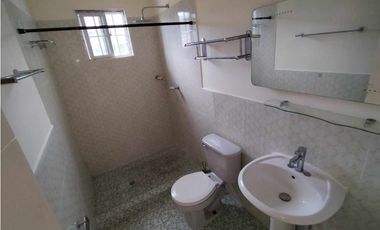 ALQUILER – CASA EN VILLA LUCRE