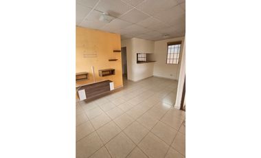 ALQUILER – CASA EN VILLA LUCRE