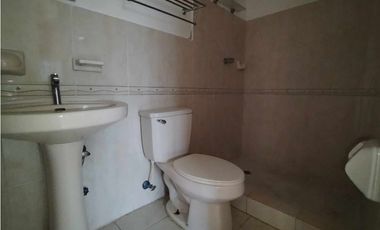 ALQUILER – CASA EN VILLA LUCRE