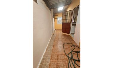 ALQUILER – CASA EN VILLA LUCRE