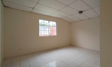 ALQUILER – CASA EN VILLA LUCRE